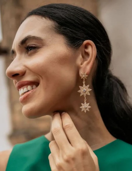 Pendientes largos con estrellas y circonitas
