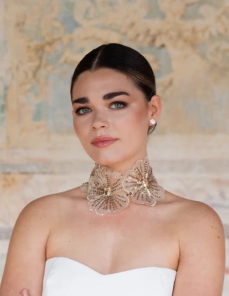 Choker with embroidered golden flowers