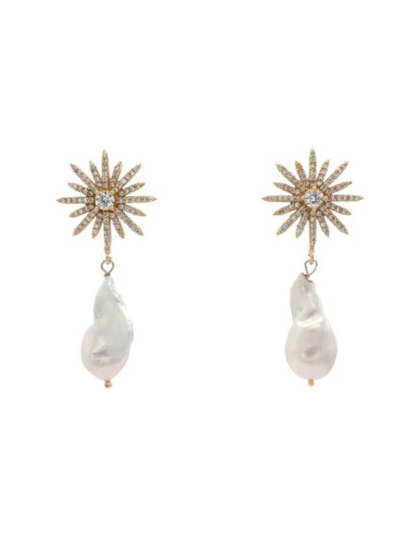 Pendientes largos con diseño de estrella y perla barroca