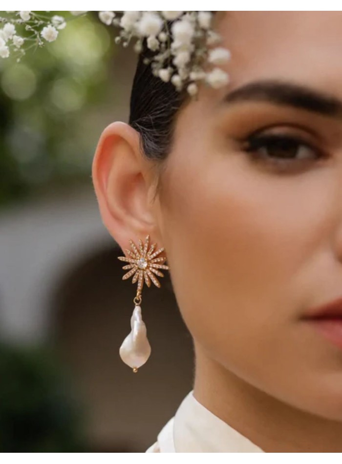 Longues boucles d'oreilles avec étoile et...