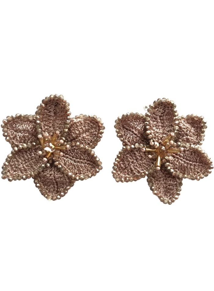 Pendientes florales de crochet con piedras y acero morado
