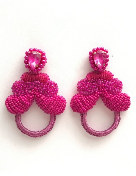 Boucles d'oreilles de fête faites à la main avec topiaire en perles et anneau en crochet