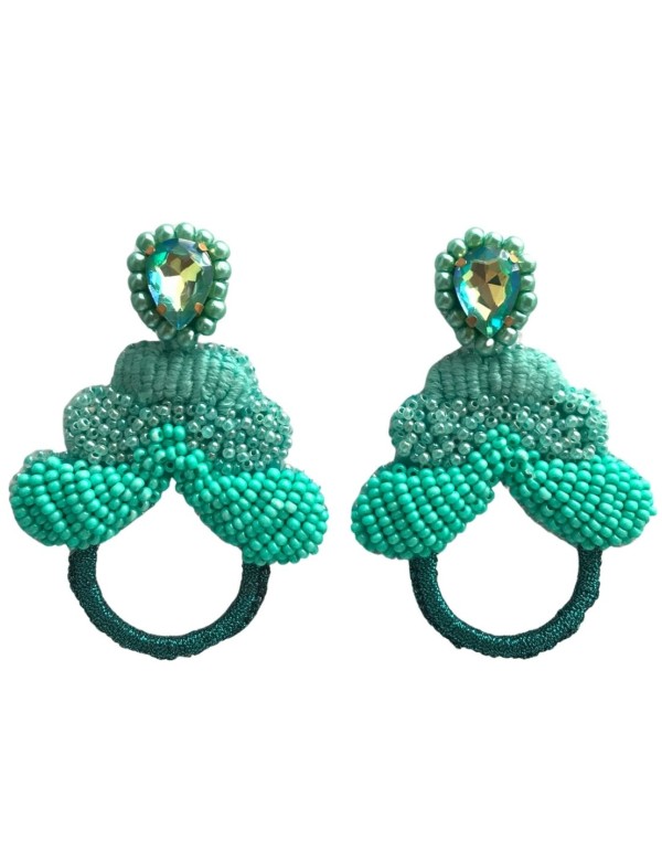Boucles d'oreilles de fête faites à la main avec topiaire...