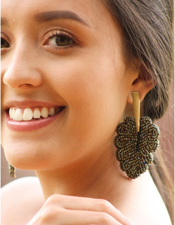 Maxi pendientes marrones en forma de hoja 2