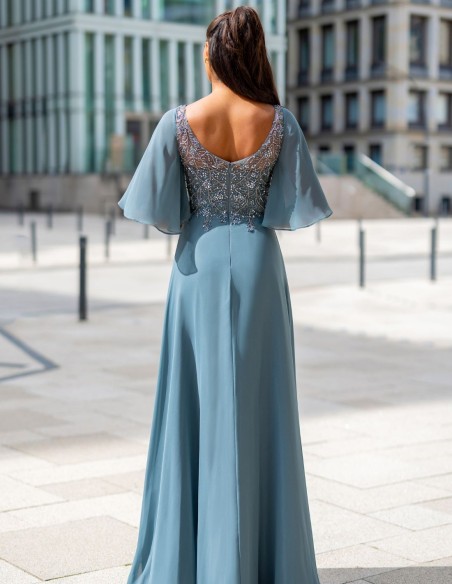 Robe d'invité longue avec manches courtes et corsage en strass