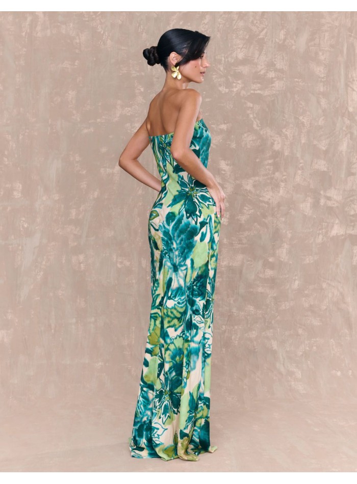 Long dress for event with strapless neckline...