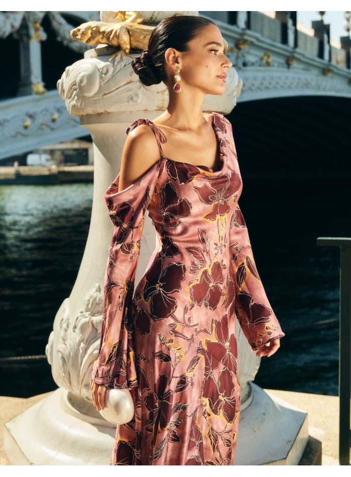 Vestido midi para invitada con estampado de...