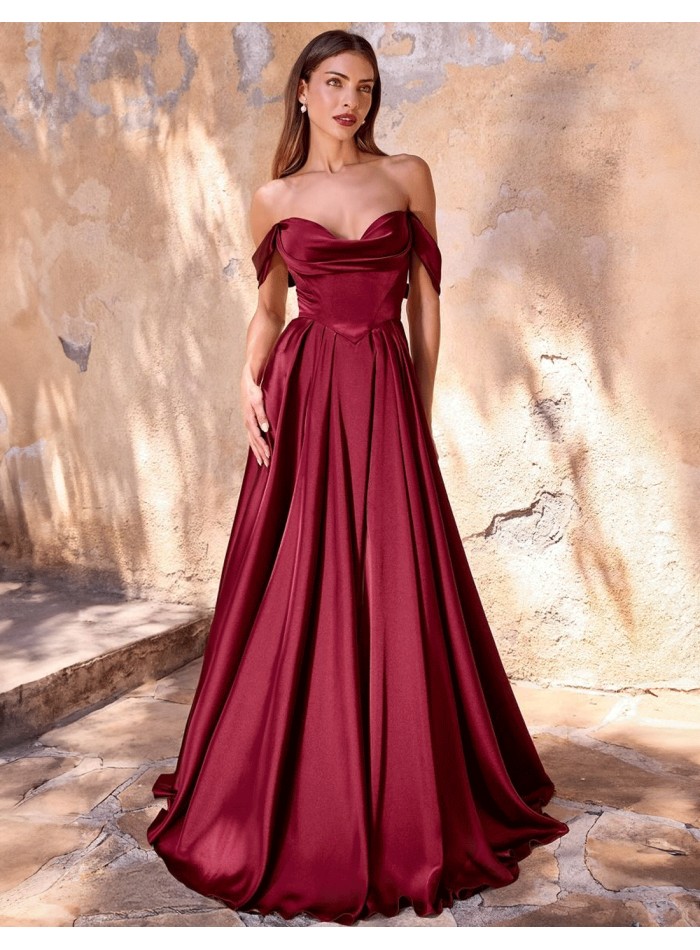 Vestido de fiesta largo con escote bandeau corazón