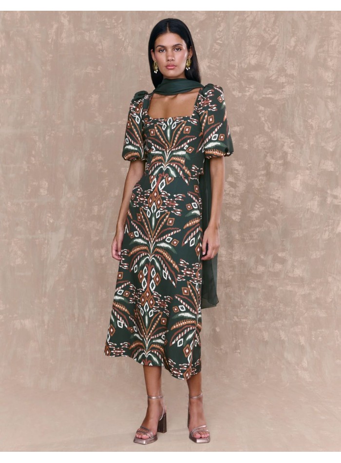 Falda midi para invitada con corte evasé