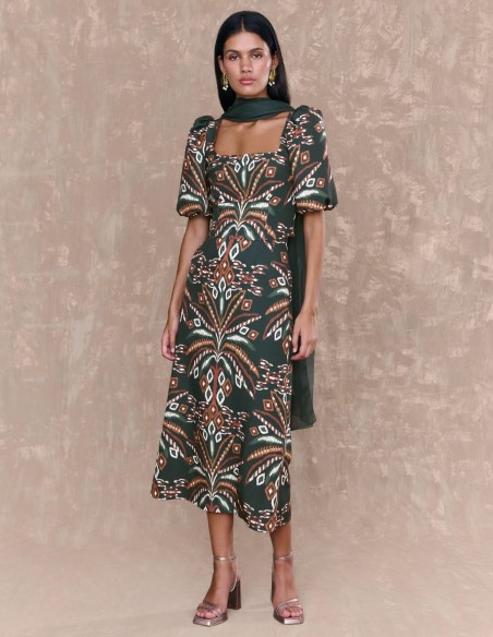 Falda midi para invitada con corte evasé