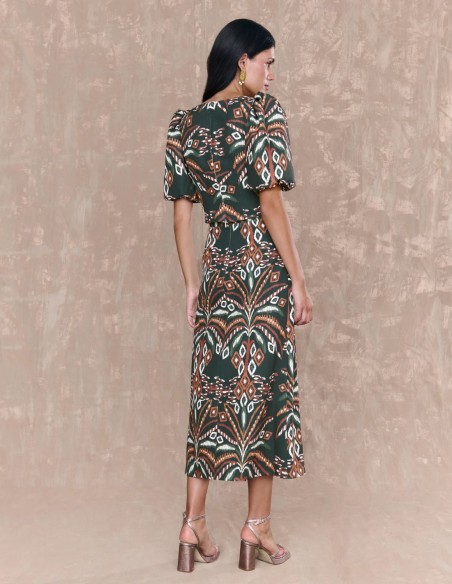 Patterned guest top with puffed sleeves