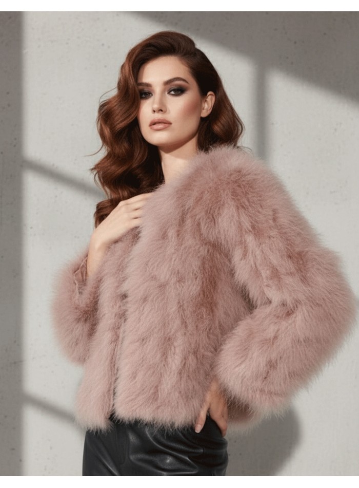 Chaqueta de plumas de avestruz de manga larga en rosa empolvado
