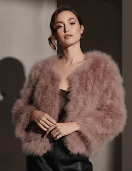 Chaqueta de plumas de avestruz de manga larga en rosa empolvado Chaqueta de plumas de avestruz de manga larga en rosa empolvado