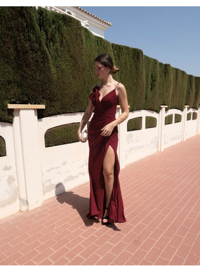 Vestido de fiesta largo con escote en pico y...