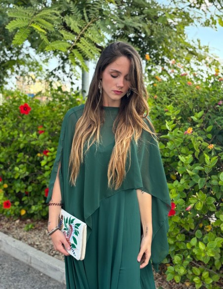 Vestido de fiesta largo con falda de vuelo y abertura