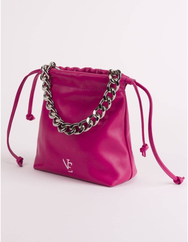 Leather handbag with chain in the shape of a bag