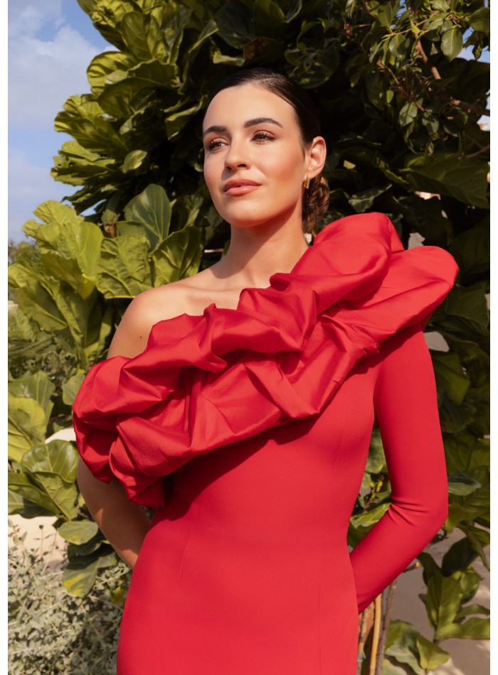 Vestido midi con escote asimétrico y volante desmontable para tallas grances