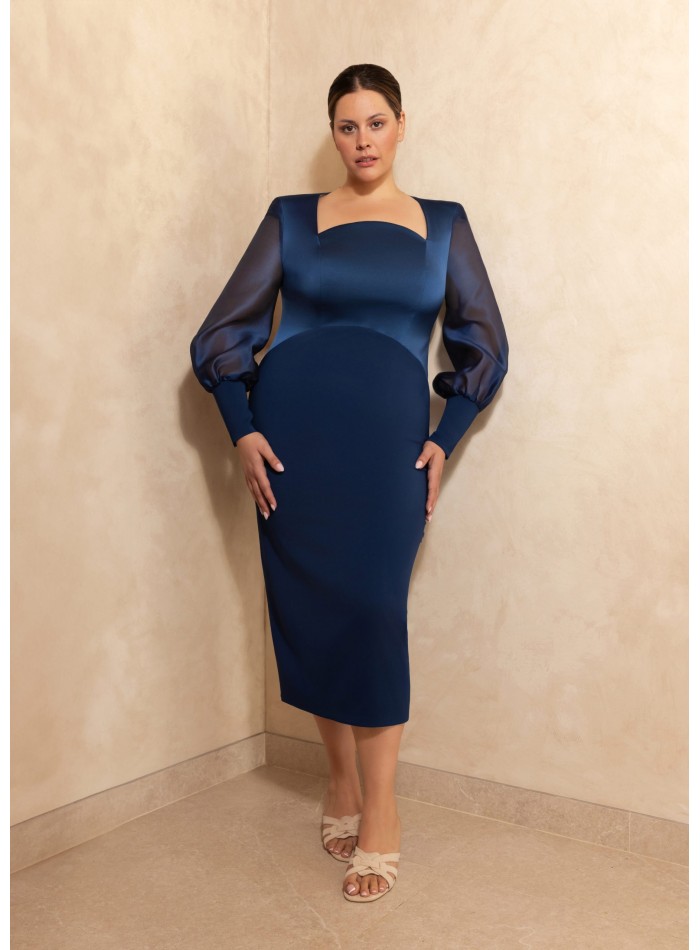 Robe midi en satin de crêpe avec encolure carrée et manches bouffantes