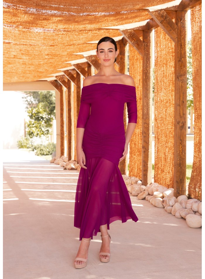 Vestido midi con escote bardot y drapeado en la cintura fucsia