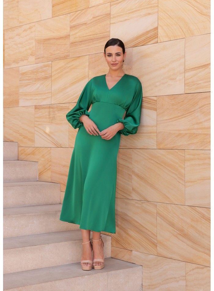 Vestido midi de corte imperio en satén con manga abullonada verde