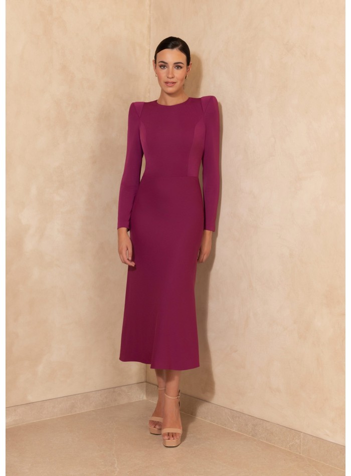 Robe midi élégante avec découpe à la taille et...