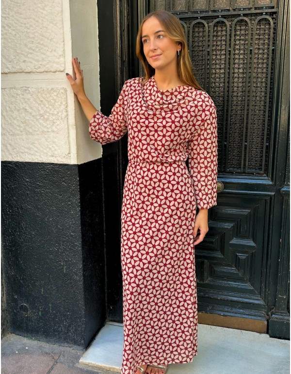 Robe midi en mousseline imprimée dans les tons bordeaux