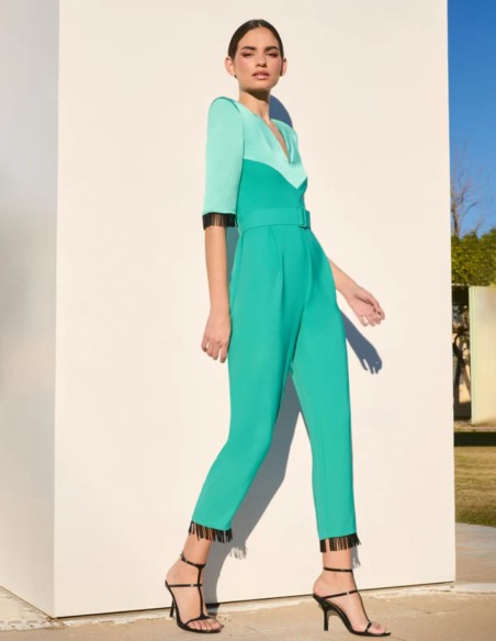 Combinaison de fête vert aqua avec franges en cristal