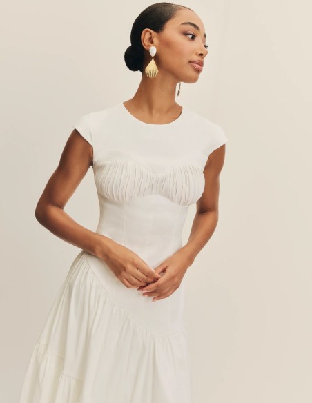 Robe de mariée midi en taffetas avec taille ajustée