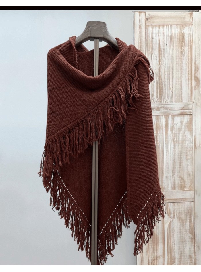 Poncho de lana para invitada