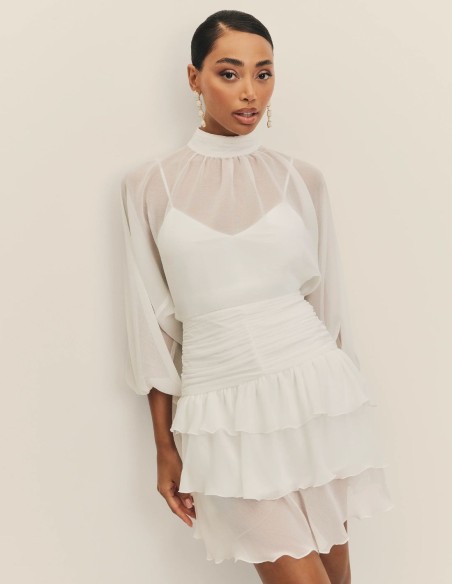 Robe de mariée courte en mousseline de soie avec encolure dos nu