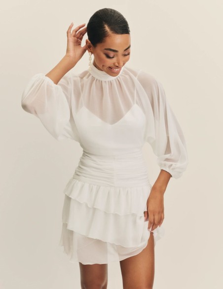 Robe de mariée courte en mousseline de soie avec encolure dos nu