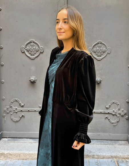 Black velvet kimono for wedding guests