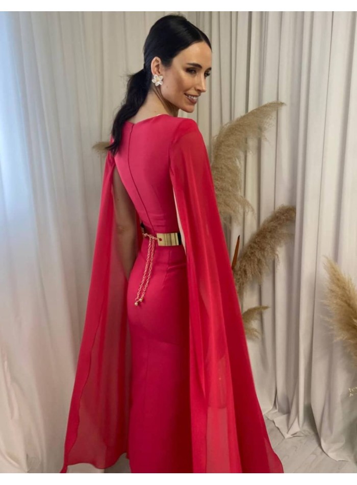 Robe midi avec manches cape et ceinture