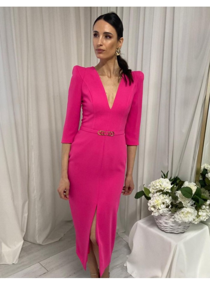 Robe midi avec manches françaises et décolleté...