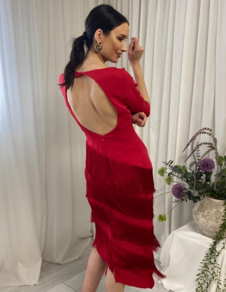 Robe midi avec dos ouvert et jupe frangée