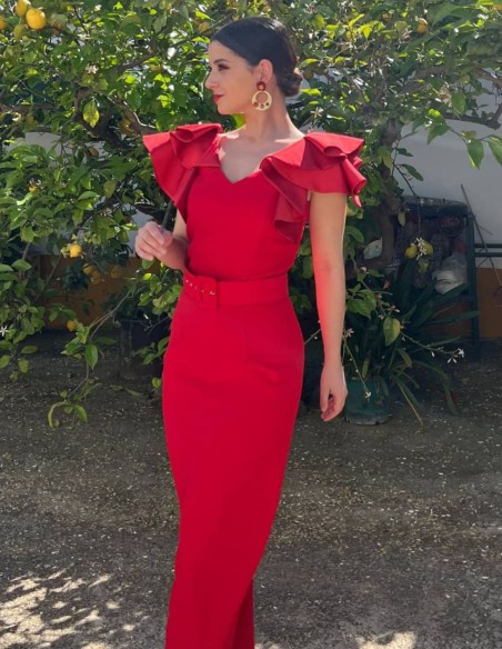 Midi dress with ruffles on the sleeve and belt