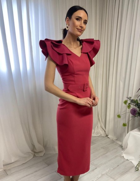 Midi dress with ruffles on the sleeve and belt
