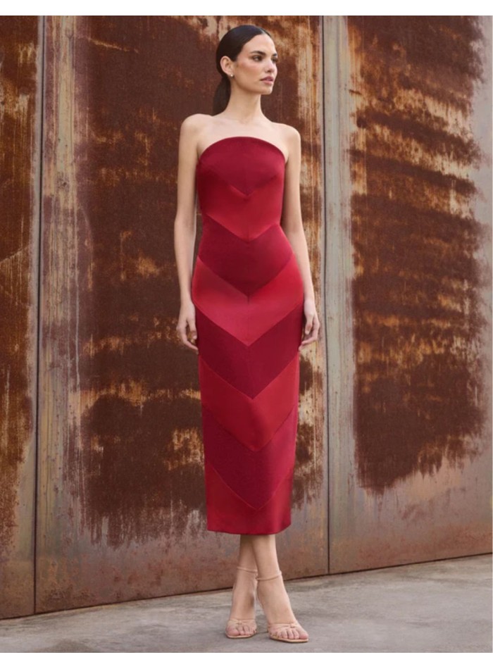 Strapless red midi dress with curved neckline