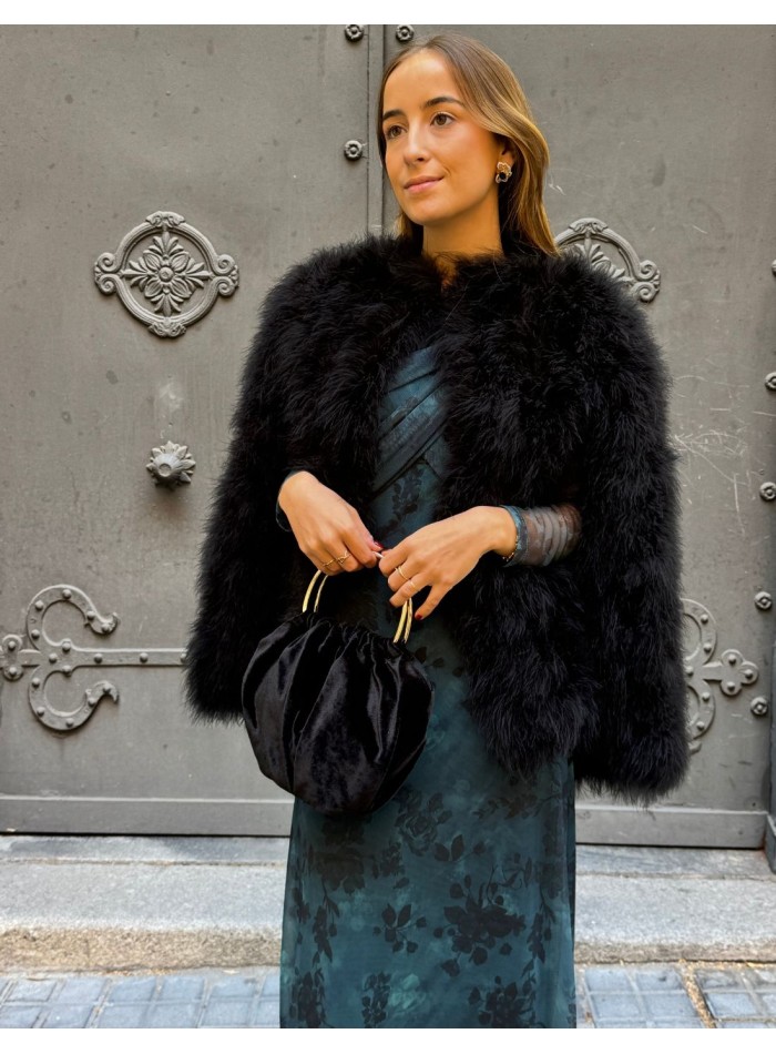 Cape d'invité en plumes d'autruche noires