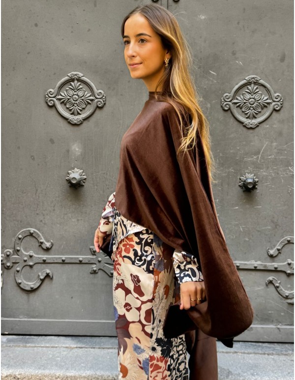 Chocolate brown velvet cape for wedding guests
