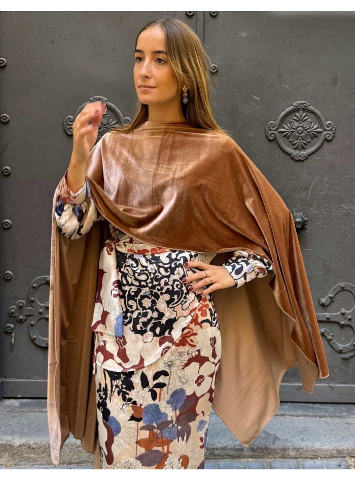 Caramel color velvet guest cape