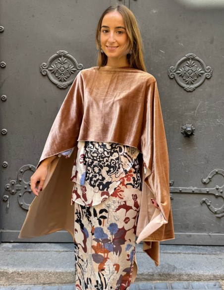 Caramel color velvet cape for wedding guests