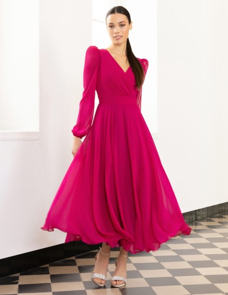 Midi dress with long sleeves and open back