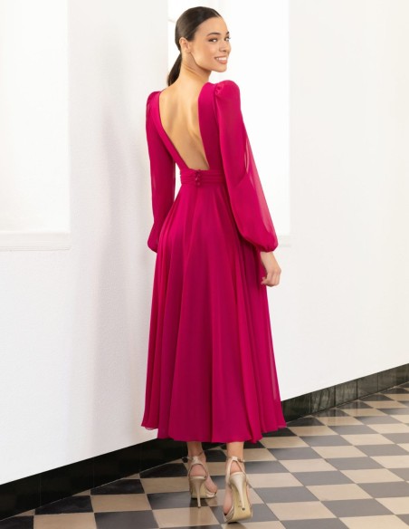 Midi dress with long sleeves and open back