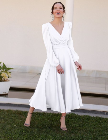 Robe midi à manches longues et dos ouvert