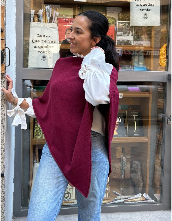 Burgundy poncho for wedding guests