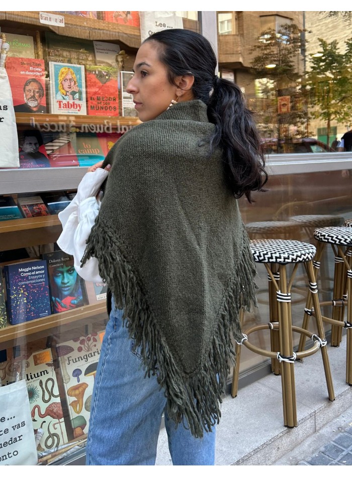 Fringed poncho for wedding guests in green