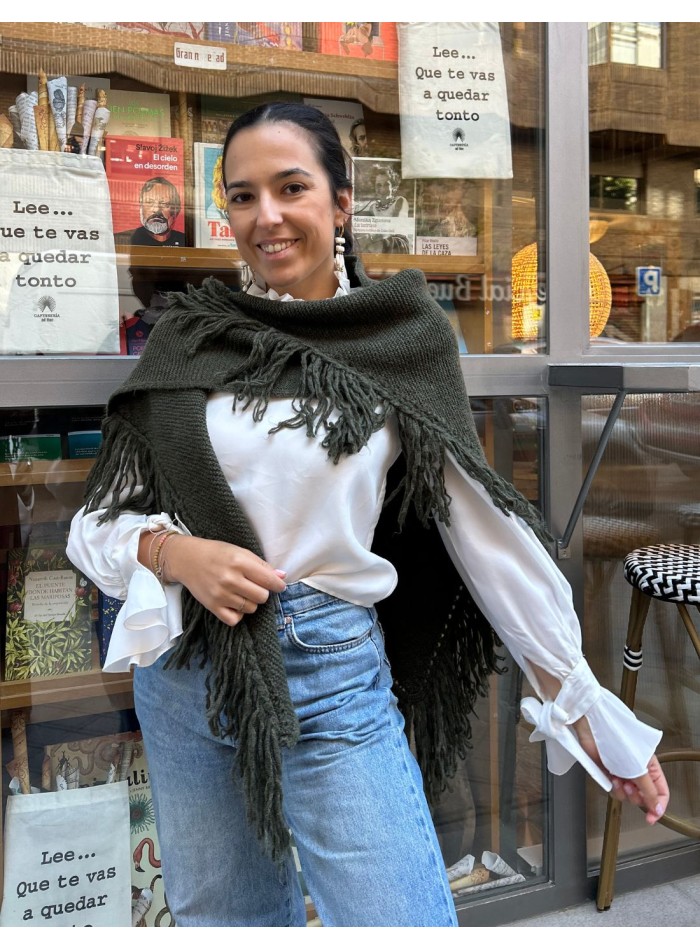 Fringed poncho for wedding guests in green