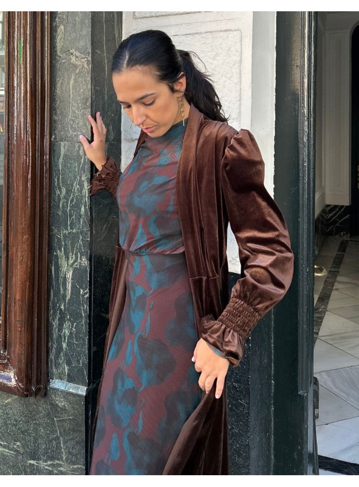 Kimono de terciopelo para invitada marrón