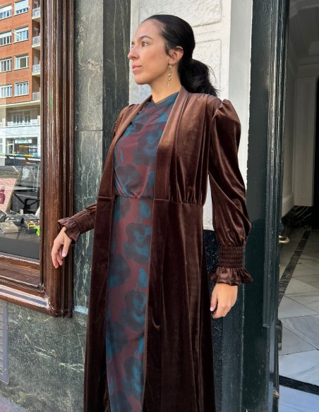 Kimono de terciopelo para invitada marrón